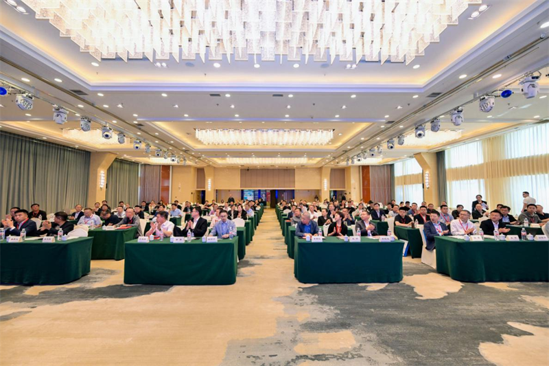 QGM sa zúčastnil na konferencii o výmene technológií technológií a recyklácie zdrojov pre recykláciu výmeny zdrojov v roku 2025 s cieľom preskúmať cestu zelenej transformácie odvetvia