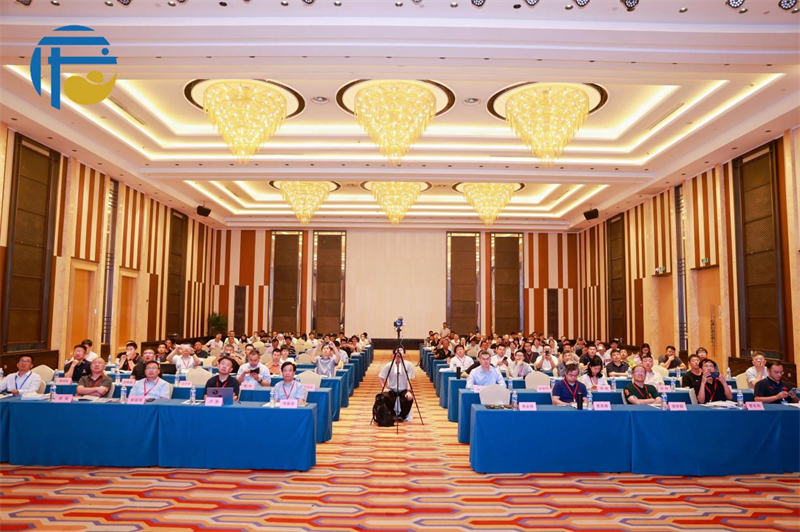 Spoločné budovanie mesta s nulovým odpadom: Akciový podiel v Quangongu prináša na priemyselný samit zelenú inteligentnú technológiu výroby tehál