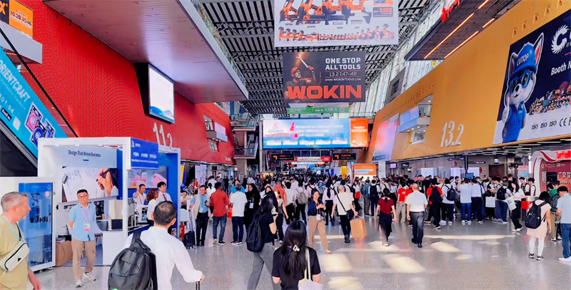 Spoločnosť QGM sa úspešne zúčastnila na 138. kantonskom veľtrhu a predviedla svoje inteligentné výrobné schopnosti